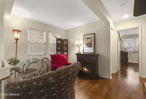 Entry Way - 4415 E Spring Meadows Cir, Flagstaff, AZ 86004 photo 4 of 4
