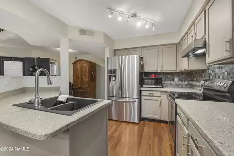 Kitchen - 4415 E Spring Meadows Cir, Flagstaff, AZ 86004 photo 1 of 2
