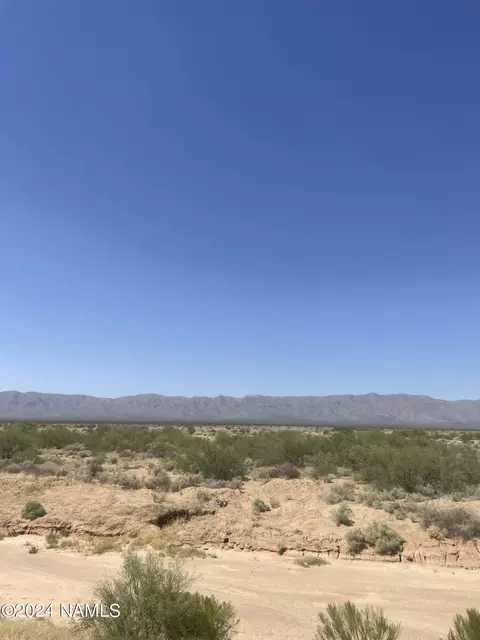 0 0000 Dr, Wickenburg, AZ 85390