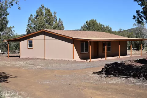 659 W Hillcrest Dr, Ash Fork, AZ 86320 photo 2