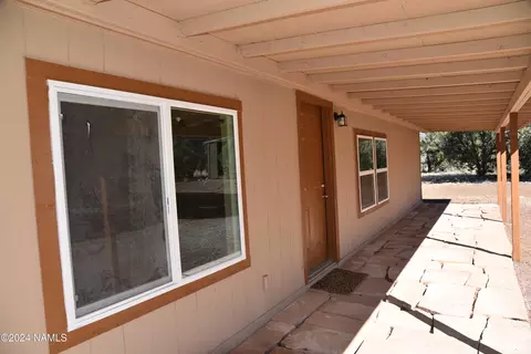 659 W Hillcrest Dr, Ash Fork, AZ 86320 photo 5