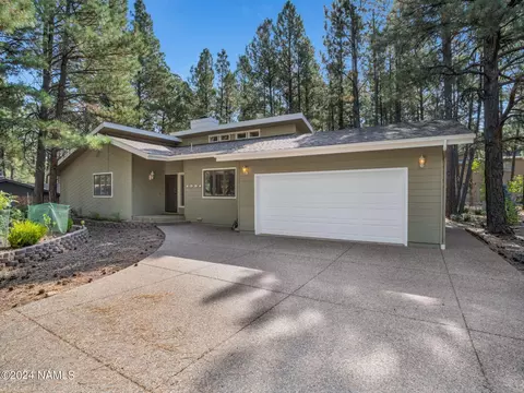 1351 N Indian Springs Ln, Flagstaff, AZ 86004