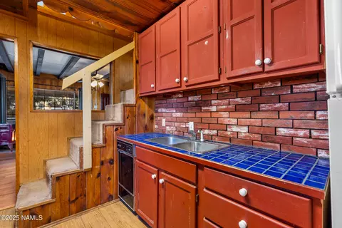 Kitchen - 3544 Shoshone St, Flagstaff, AZ 86005 photo 2 of 3