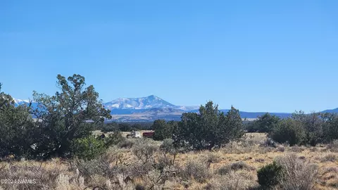 4686 E Oakwood Dr, Williams, AZ 86046