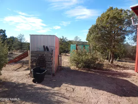 Exterior - 39770 N Cattle Dr, Ash Fork, AZ 86320 photo 2 of 5