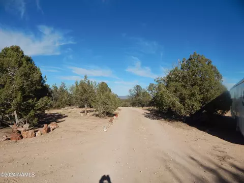 Exterior - 39770 N Cattle Dr, Ash Fork, AZ 86320 photo 3 of 5