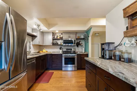 3359 E Ascona Way, Flagstaff, AZ 86004 photo 8