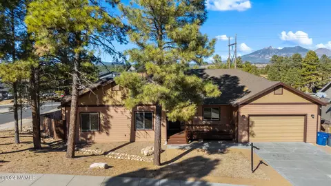 Exterior - 8 E Tranquil Ln, Flagstaff, AZ 86005 photo 7 of 8