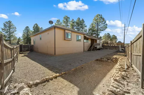 Exterior - 8 E Tranquil Ln, Flagstaff, AZ 86005 photo 3 of 8