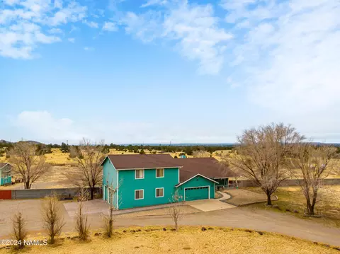 10450 Ghost Rider Trl, Flagstaff, AZ 86004