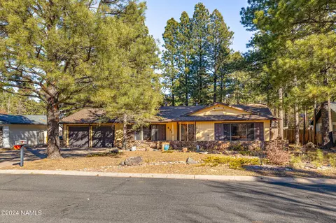 412 N James St, Flagstaff, AZ 86001