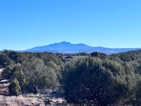 2578 W Pearl Ln, Ash Fork, AZ 86320