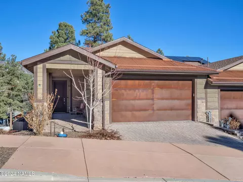 658 N Forest View Dr, Flagstaff, AZ 86001