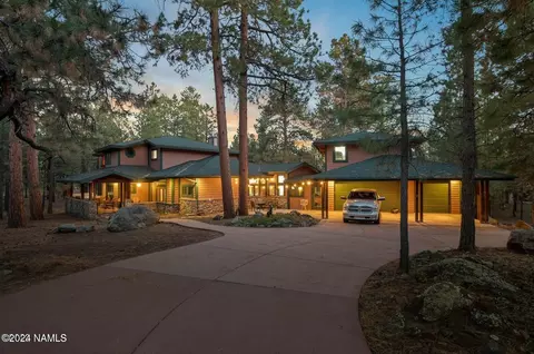 3905 Westwood Cir, Flagstaff, AZ 86001