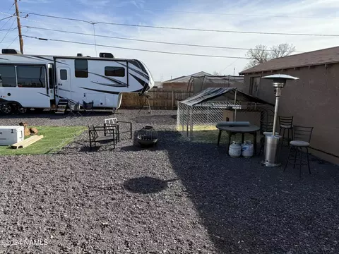 612 N Cottonwood Ave, Winslow, AZ 86047