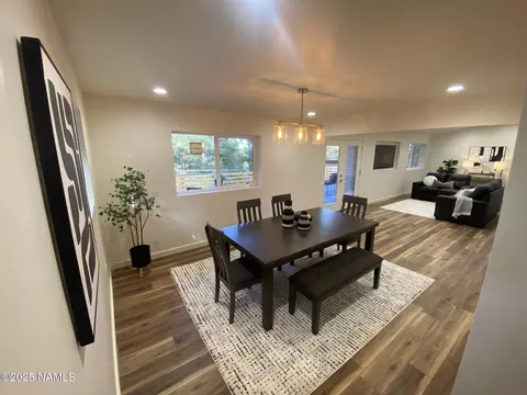 Dining - 1024 E Hillcrest Dr, Flagstaff, AZ 86004 photo 1 of 2