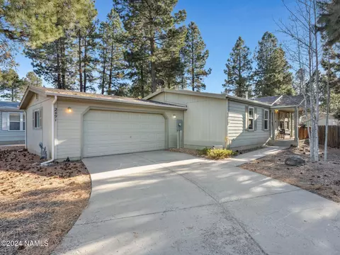 2491 Coronado Ave, Flagstaff, AZ 86001