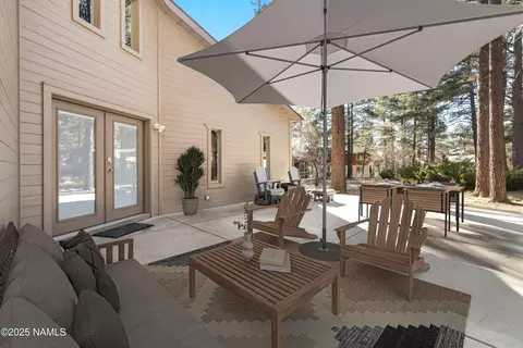 1420 N Royal Oaks Way, Flagstaff, AZ 86004