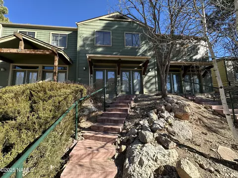 1387 E Scarlet Dr, Flagstaff, AZ 86001