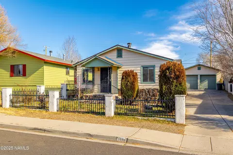 1924 N Center St, Flagstaff, AZ 86004
