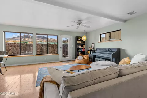 3056 W Easterday Ln, Flagstaff, AZ 86001