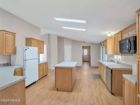 671 E Janel Dr, Williams, AZ 86046 photo 10