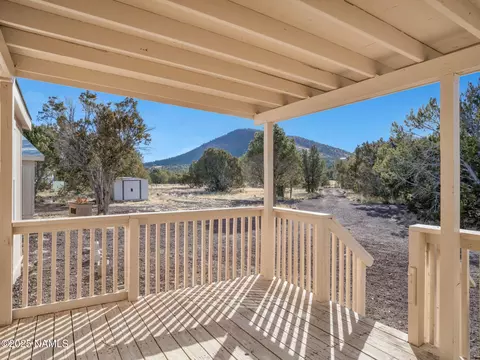 671 E Janel Dr, Williams, AZ 86046 photo 5