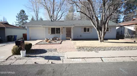 3227 Monte Vista Dr, Flagstaff, AZ 86004