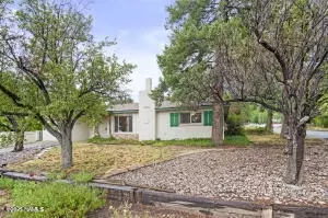 2502 Elder Dr, Flagstaff, AZ 86004