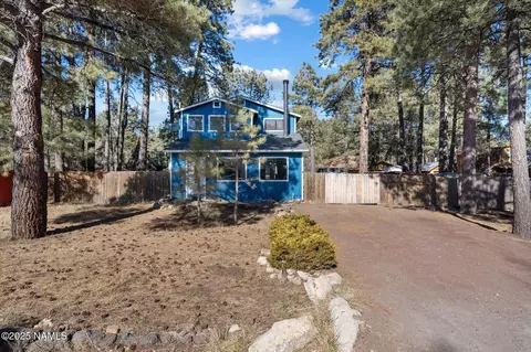 325 Pawnee, Flagstaff, AZ 86005