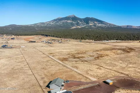 7015 Pettistree Ln, Flagstaff, AZ 86001