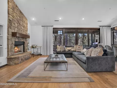 1410 E Castle Hills Dr #22, Flagstaff, AZ 86005