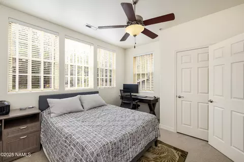 Bedroom - 997 E Sterling Ln, Flagstaff, AZ 86005 photo 1 of 6