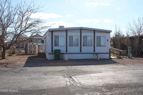 3200 W Third St #5, Winslow, AZ 86047