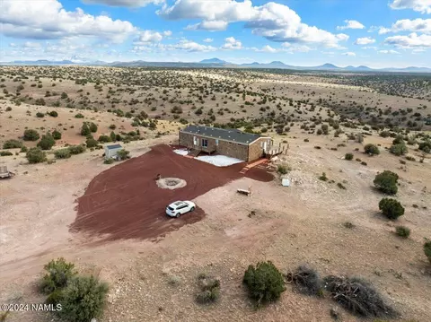 7925 Sharp Knife Rd, Williams, AZ 86046 photo 4
