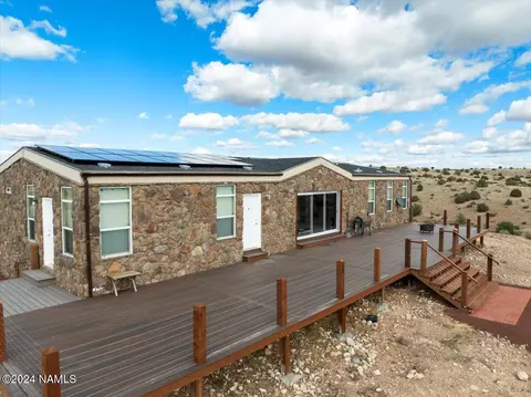 7925 Sharp Knife Rd, Williams, AZ 86046 photo 2