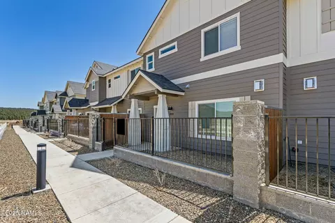 12220 Curtis Ct, Bellemont, AZ 86015