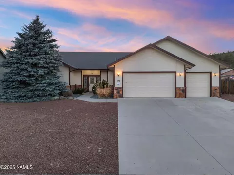836 S Torrey Pines Dr, Williams, AZ 86046