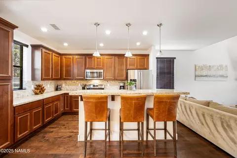 2521 W Pollo Cir, Flagstaff, AZ 86001