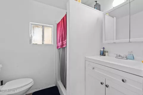 Bath - 1905 E 6th Ave, Flagstaff, AZ 86004 photo 1 of 2