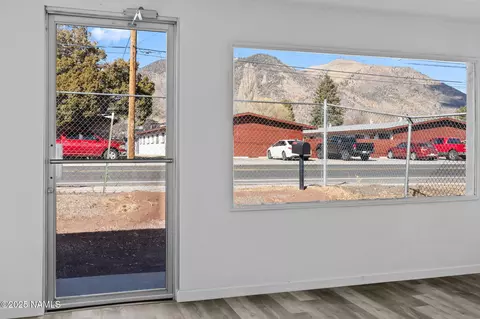 Entry Way - 1905 E 6th Ave, Flagstaff, AZ 86004 photo 1 of 1