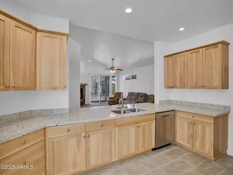 669 Brookline Loop, Williams, AZ 86046 photo 9