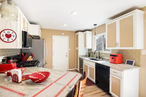 Kitchen - 4005 E Summer Run Dr, Flagstaff, AZ 86004 photo 1 of 3