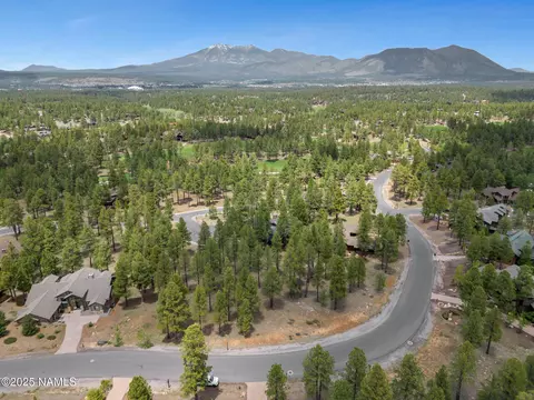 3658 S Clubhouse Cir #247, Flagstaff, AZ 86005