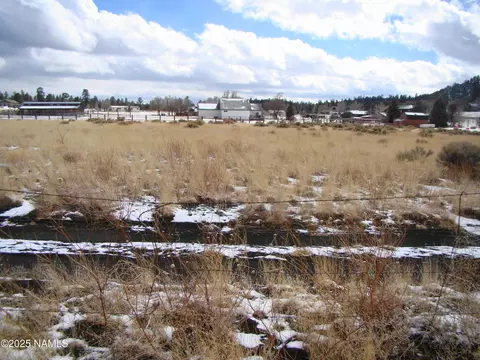 9108 Solar Rd, Flagstaff, AZ 86004 photo 3