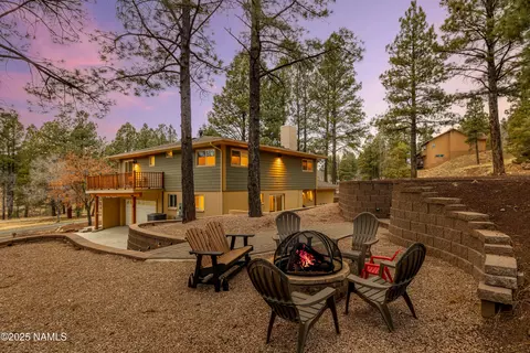 1080 N Turquoise Dr, Flagstaff, AZ 86001