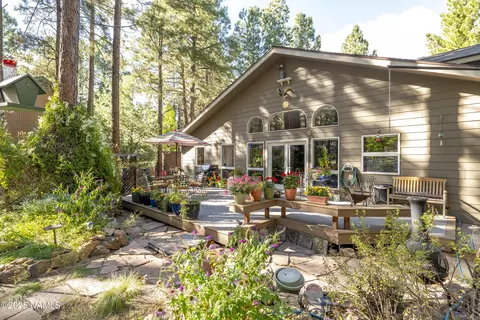 3115 Tina Ln, Flagstaff, AZ 86001