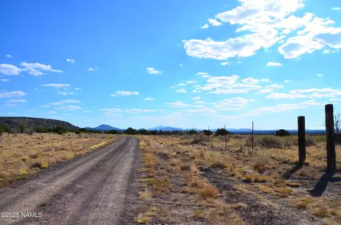 11092 Howard Mesa Loop, Williams, AZ 86046 photo 9