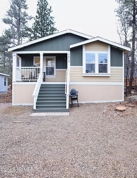 1070 E Cougar St, Munds Park, AZ 86017
