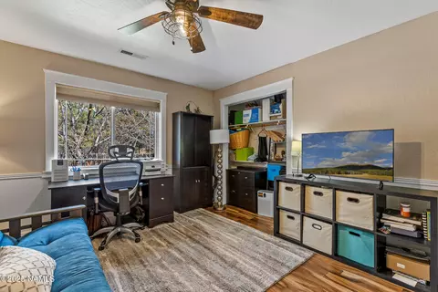 134 E Mohawk Dr, Flagstaff, AZ 86005 photo 19